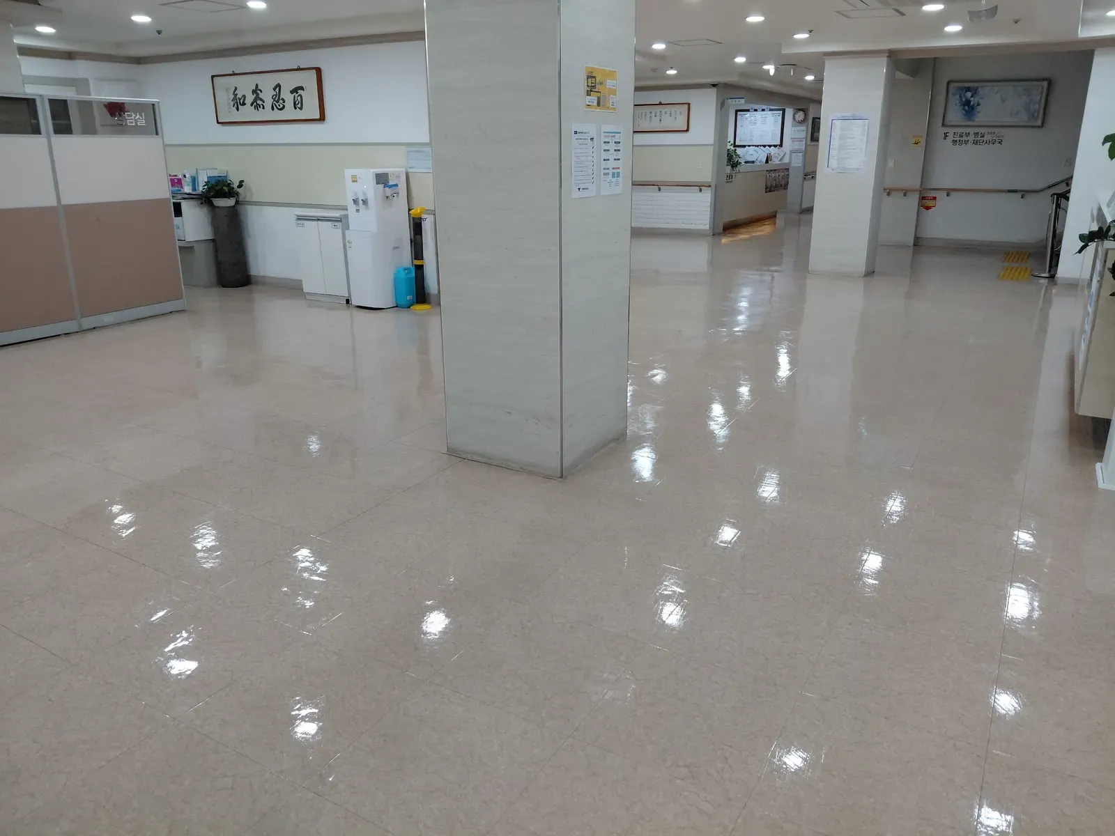 대구 바닥 왁스·에폭시 코팅 시공 현장 사진 1
