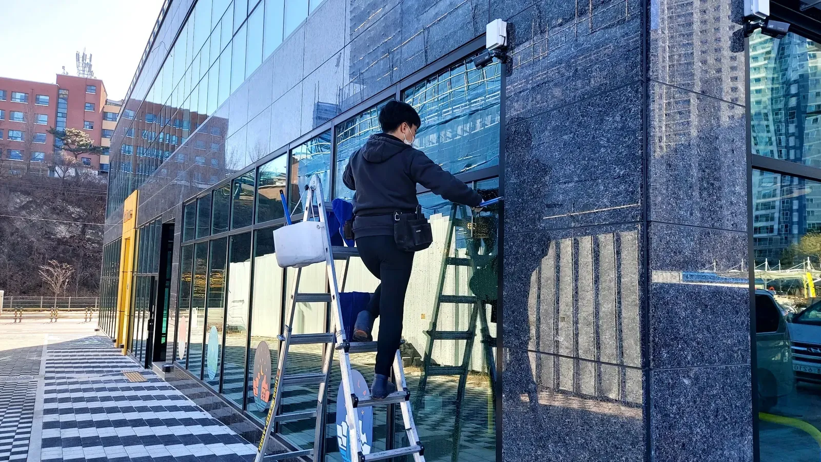 대구 유리창·외벽 청소 시공 현장 사진 3